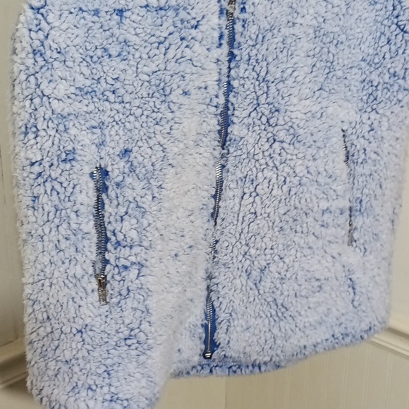 Faux fur vest - Picture 5 of 6